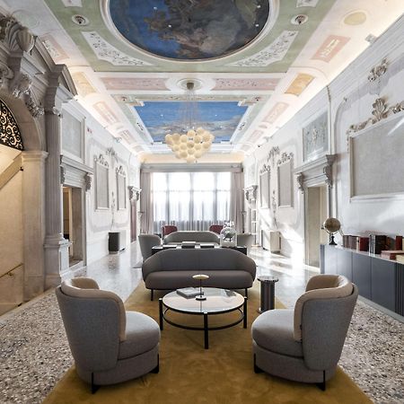 Radisson Collection Hotel, Palazzo Nani Venice Ngoại thất bức ảnh The Library
