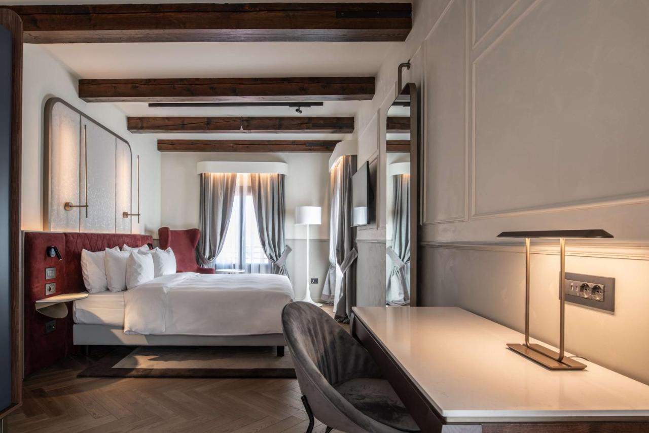 Radisson Collection Hotel, Palazzo Nani Venice Ngoại thất bức ảnh Deluxe Room