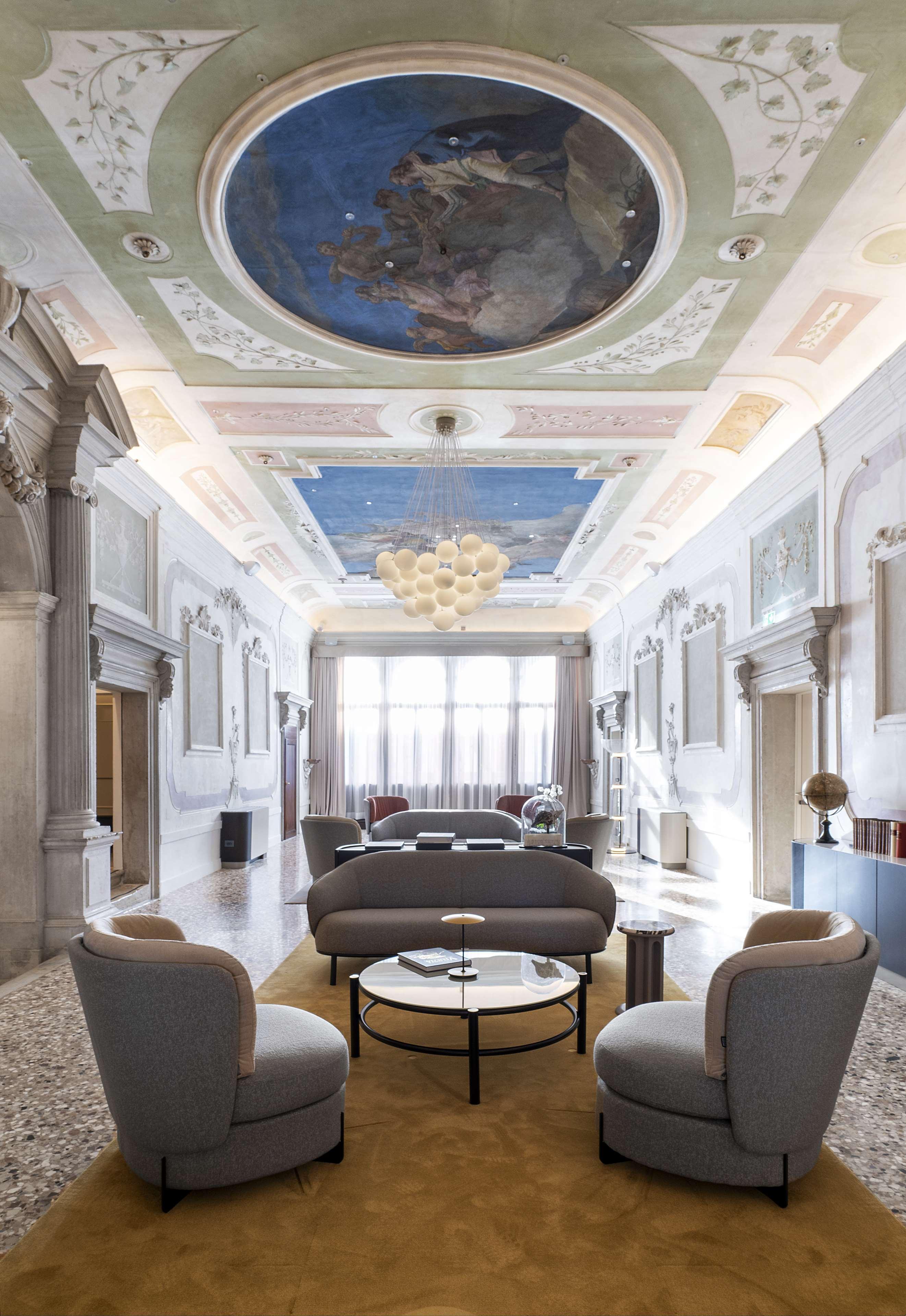 Radisson Collection Hotel, Palazzo Nani Venice Ngoại thất bức ảnh The lobby of the hotel
