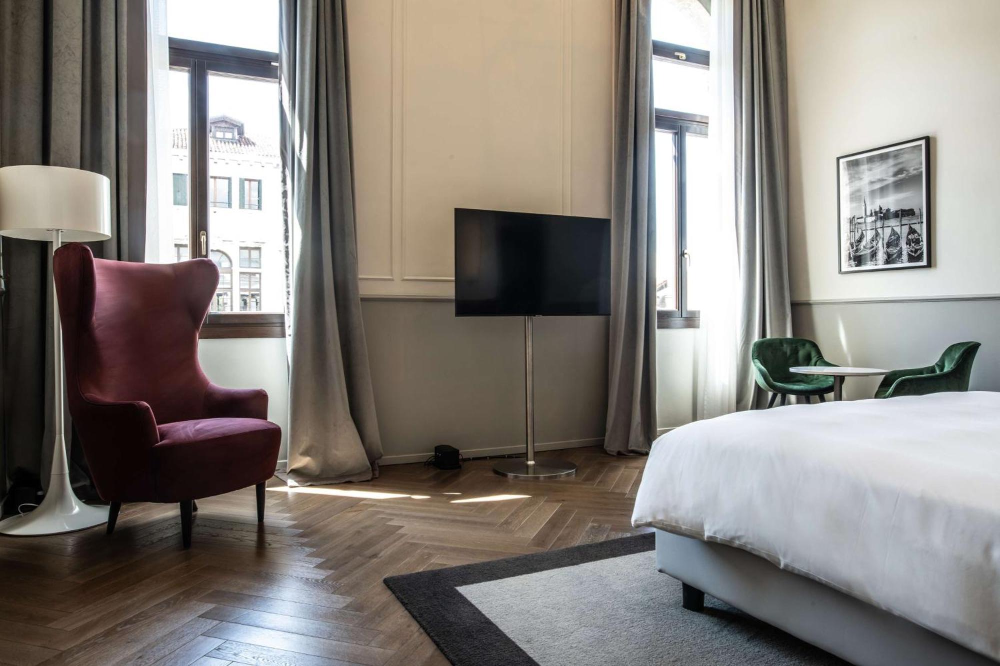 Radisson Collection Hotel, Palazzo Nani Venice Ngoại thất bức ảnh A room at the hotel