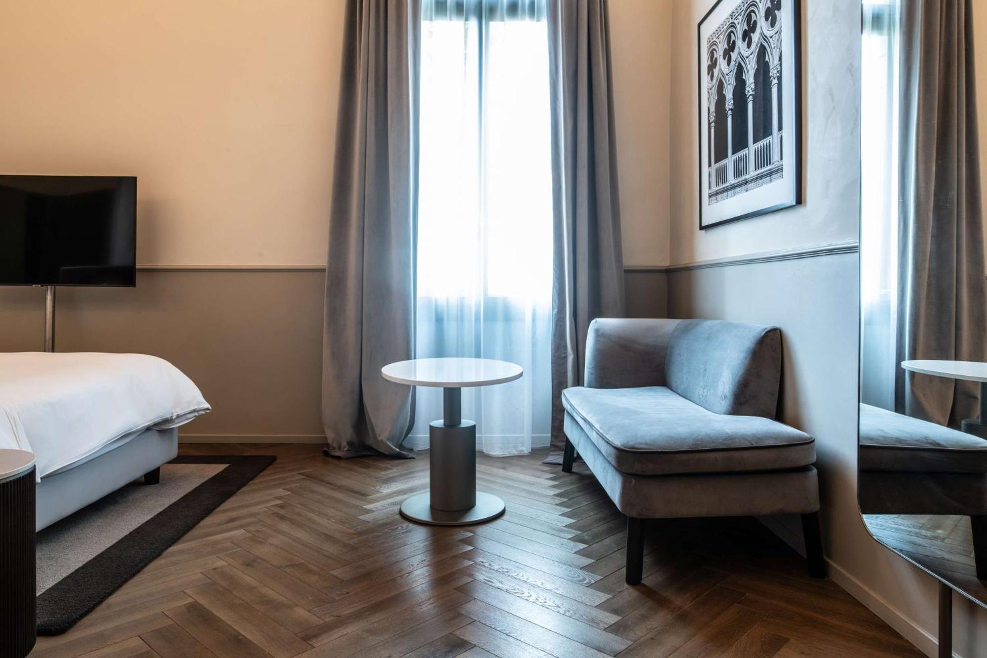 Radisson Collection Hotel, Palazzo Nani Venice Ngoại thất bức ảnh A room at the hotel