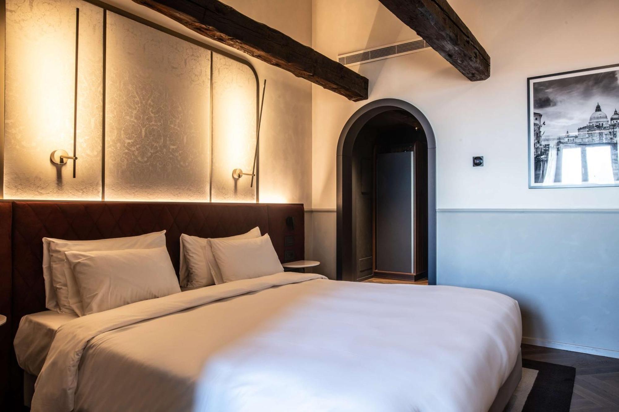 Radisson Collection Hotel, Palazzo Nani Venice Ngoại thất bức ảnh A room at the hotel